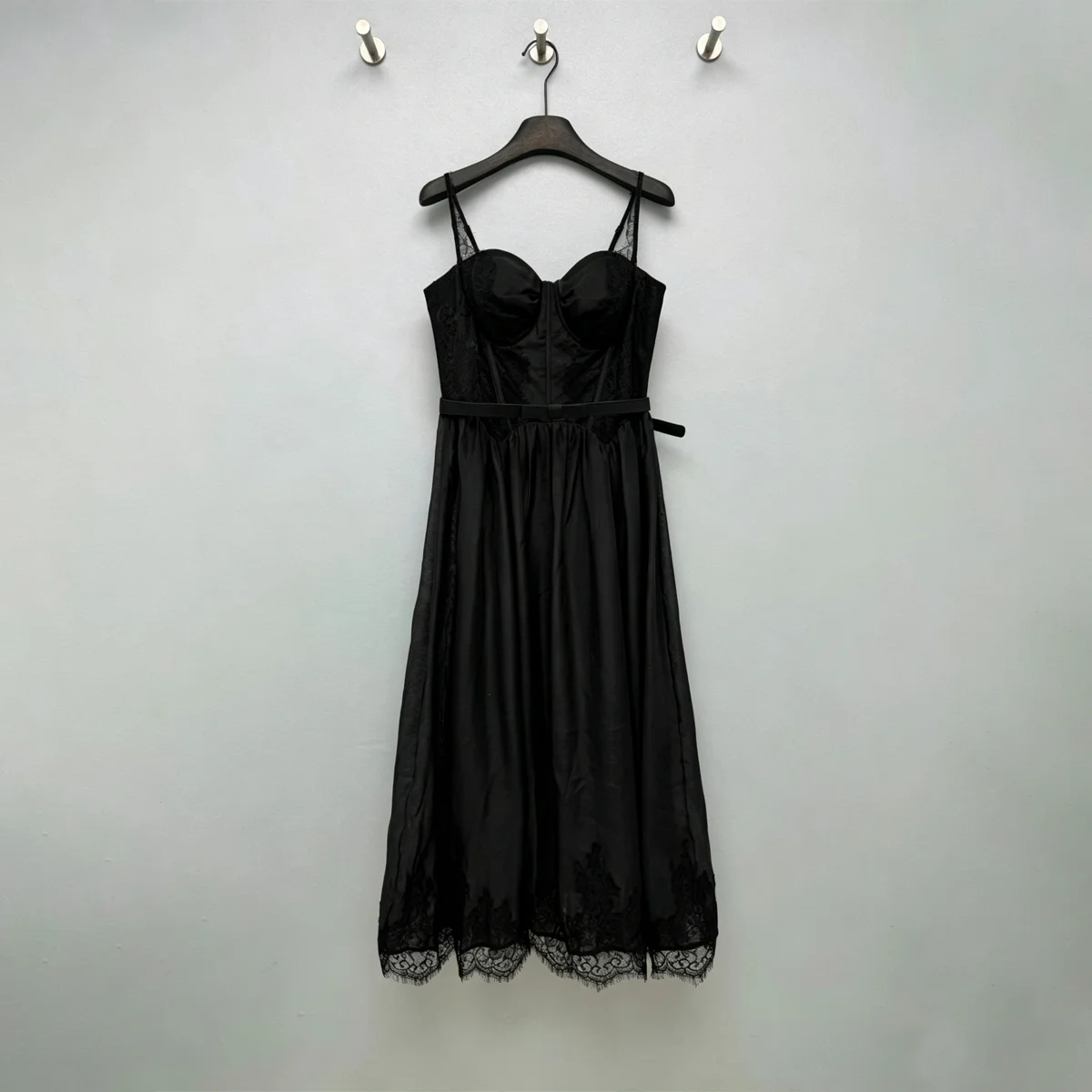 2026 high-quality women's suspender long dress with waist cinching and slimming, gentle and gentle--hb715
