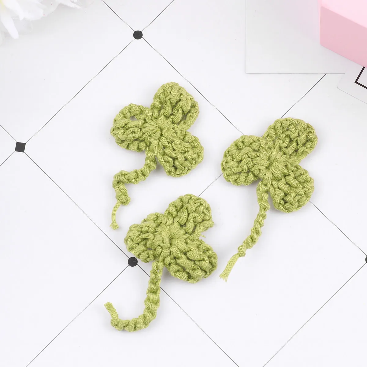 10Pcs Crochet Shamrock Embroidered Flower Applique Sewing Patch Clothes Dress Hat Backpack DIY Accessories Repair