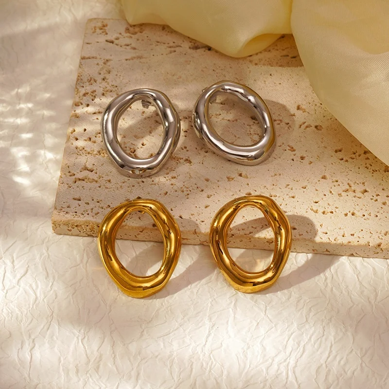 Stainless Steel Gold-Plated Geometric Oval Hollow Earrings for Women Fashion 925 Silver Needle Hypoallergenic Earrings Jewelry