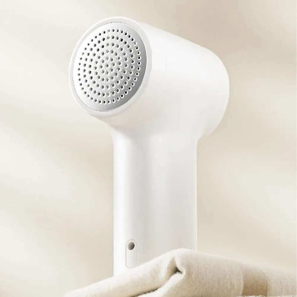 

Portable Fabric Shaver Portable Electric Fabric Shaver with 6-leaf Blades for Sweater Defuzzing Usb Rechargeable for Clothes