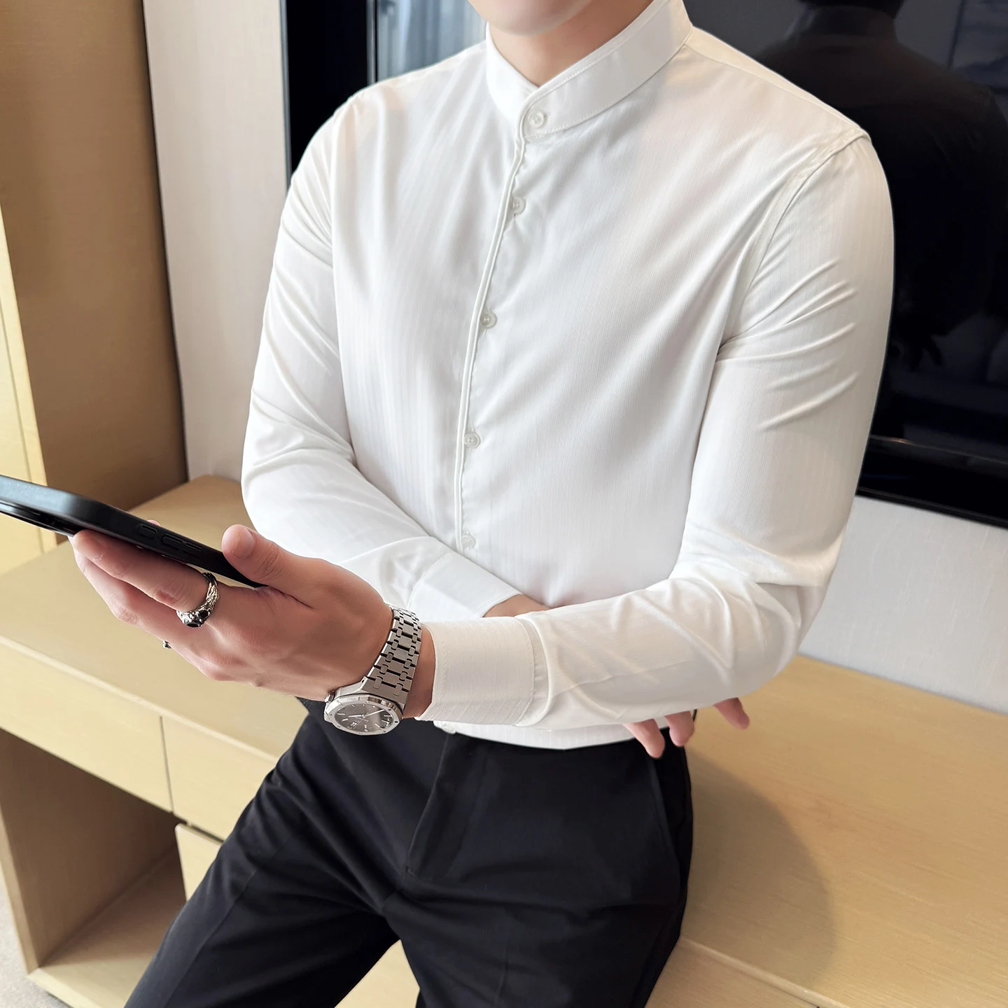 

Однотонные мужские классические рубашки Корейская мода с воротником-стойкой и длинным рукавом Мужская социальная рубашка Slim Fit Деловая официальная одежда Универсальные