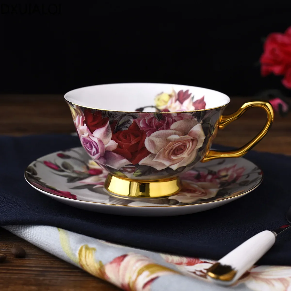 European retro coffee cup set British home afternoon tea cup tea set exquisite hand-painted ceramic cup and saucer 200ML