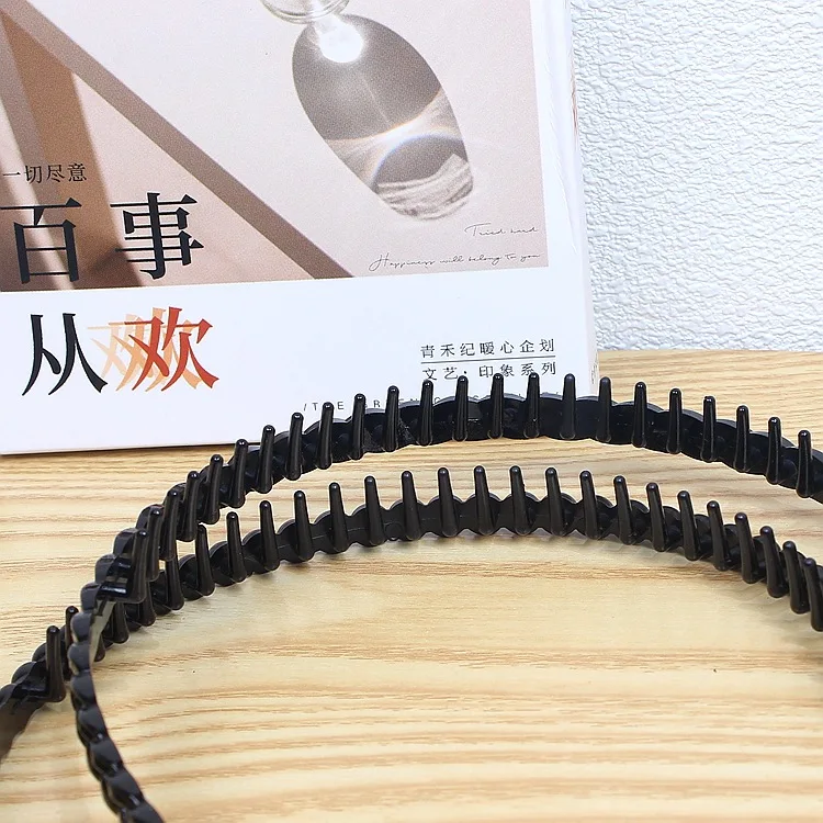 Simple Black Plastic Long Tooth Headband Non-slip Headband Bright Spray Paint Tooth Comb Hairpin Wave Braid Headpin