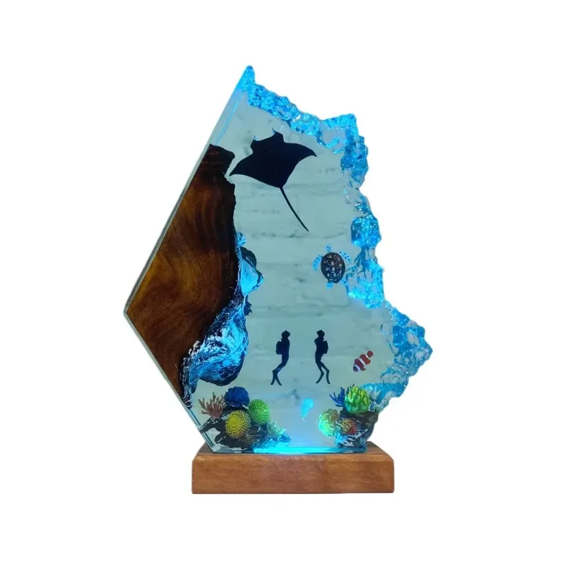 Resin Crafts: Couple Diver Resin Ocean Night Light, Dark Blue Ocean Diver