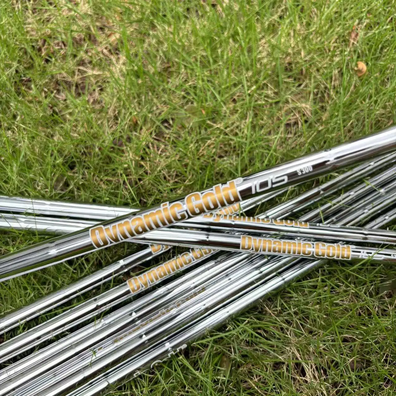 105 Dynamic Gold 300 S/R Golf Clubs Irons Shafts Silver Steel Shaft Tip of The Shaft 0.370