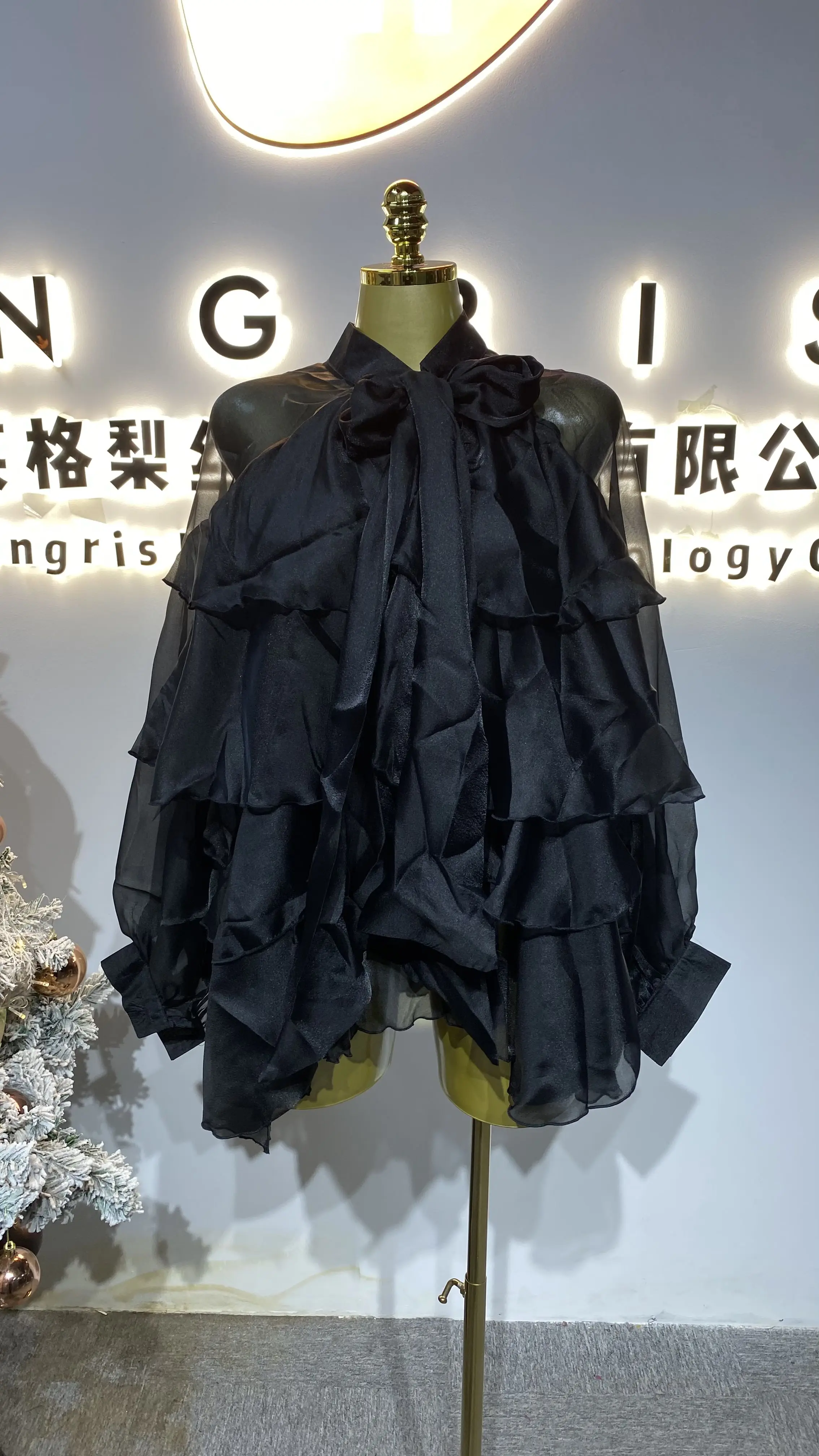 

Summer long-sleeved casual top for women, lantern sleeve ruffled shirt, retro style top for women.-GZXX438