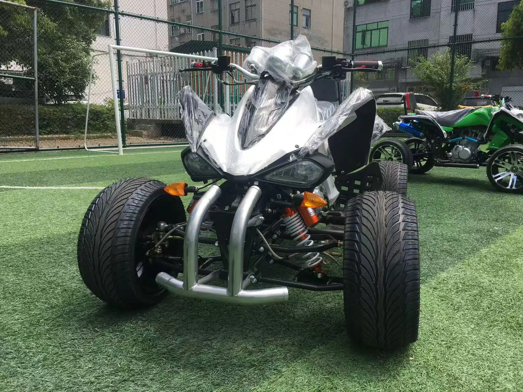 

250cc Water-cooled, Hand-clutchedATV Quad Bike