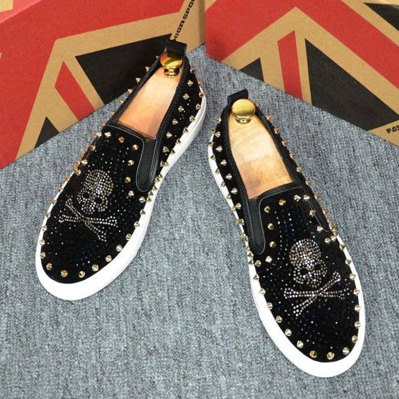

Лоферы с хрустальными заклепками, мужская обувь премиум-класса с вышивкой, мужская обувь высокого качества со стразами и черепом, стильная повседневная обувь без шнуровки для мужчин