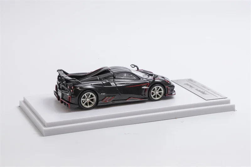 XF รุ่น1:64 Imola V12รถรุ่นคาร์บอนสีดำ Diecast