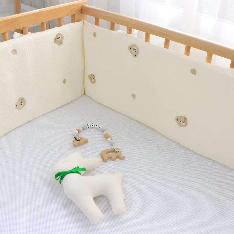 Baby Nursery presepe paraurti Set biancheria da letto orso neonato ricamo cotone lettino paraurti In culla protezione infantile per neonato ragazza ragazzo