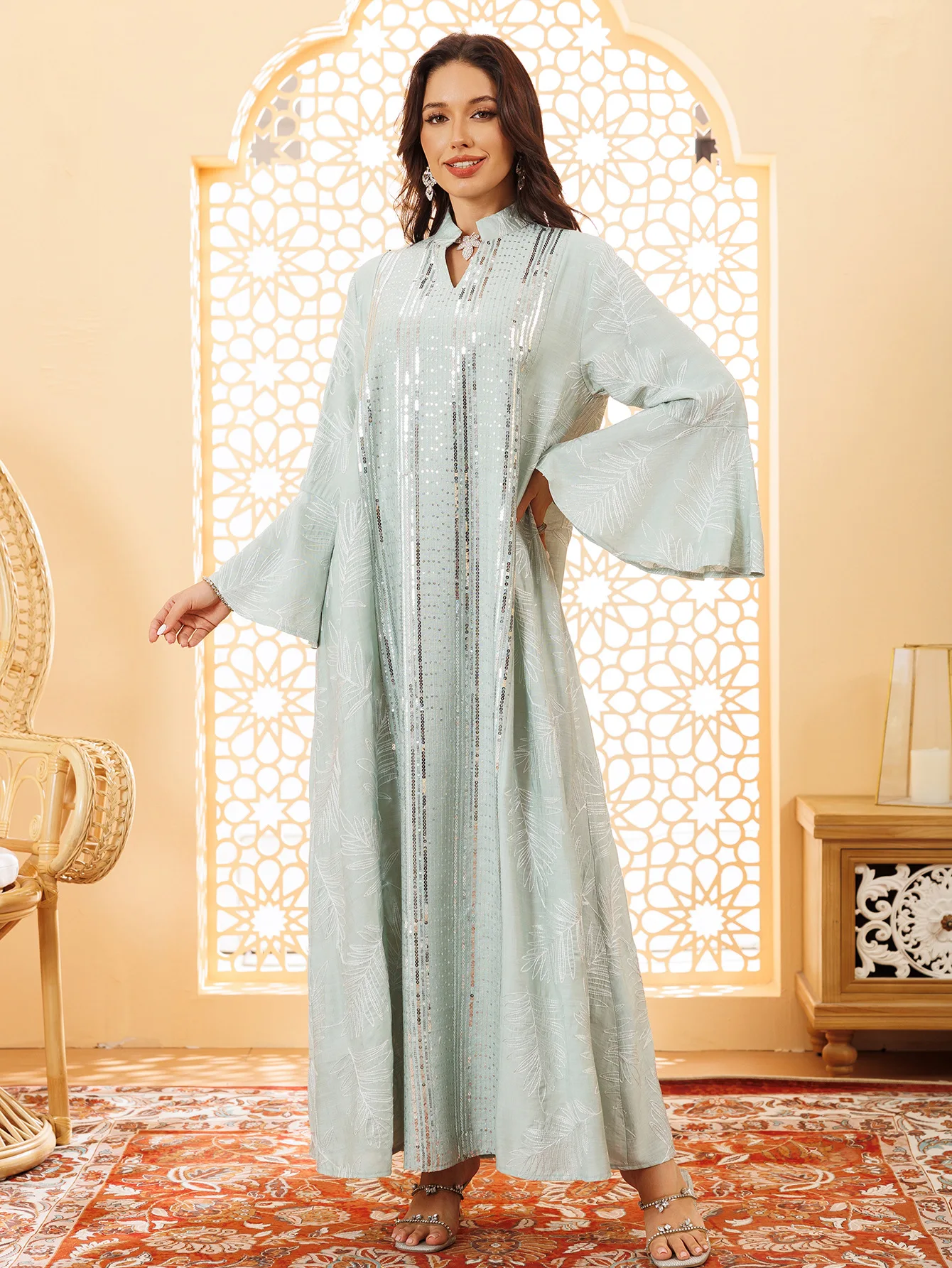 

Мусульманское платье Абая с вышивкой и блестками для женщин, расклешенные рукава, наряд для вечеринки, Рамадана, Ид, хиджаби, одежда в Дубае, Саудовской Аравии