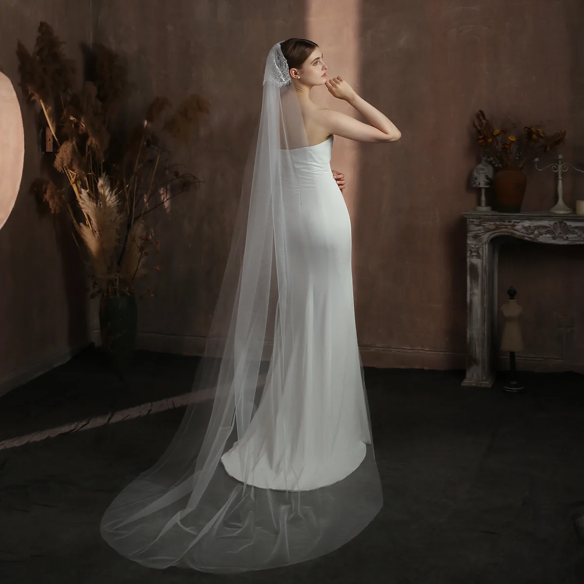 

V335 European and American Simple White Retro Eyelash Lace Trailing Long Bridal Wedding Soft Veil