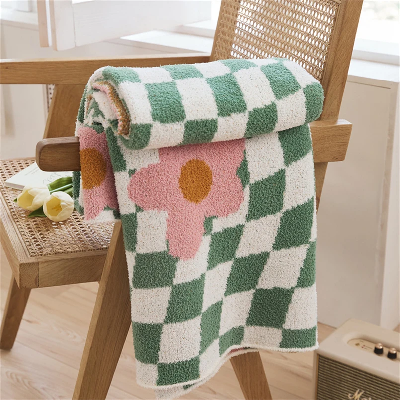 Korean Style Fresh Style Plaid Sea Half-side Velvet Casual Blanket Office Nap Knitted Multipurpose Sofa Bed End Blanket