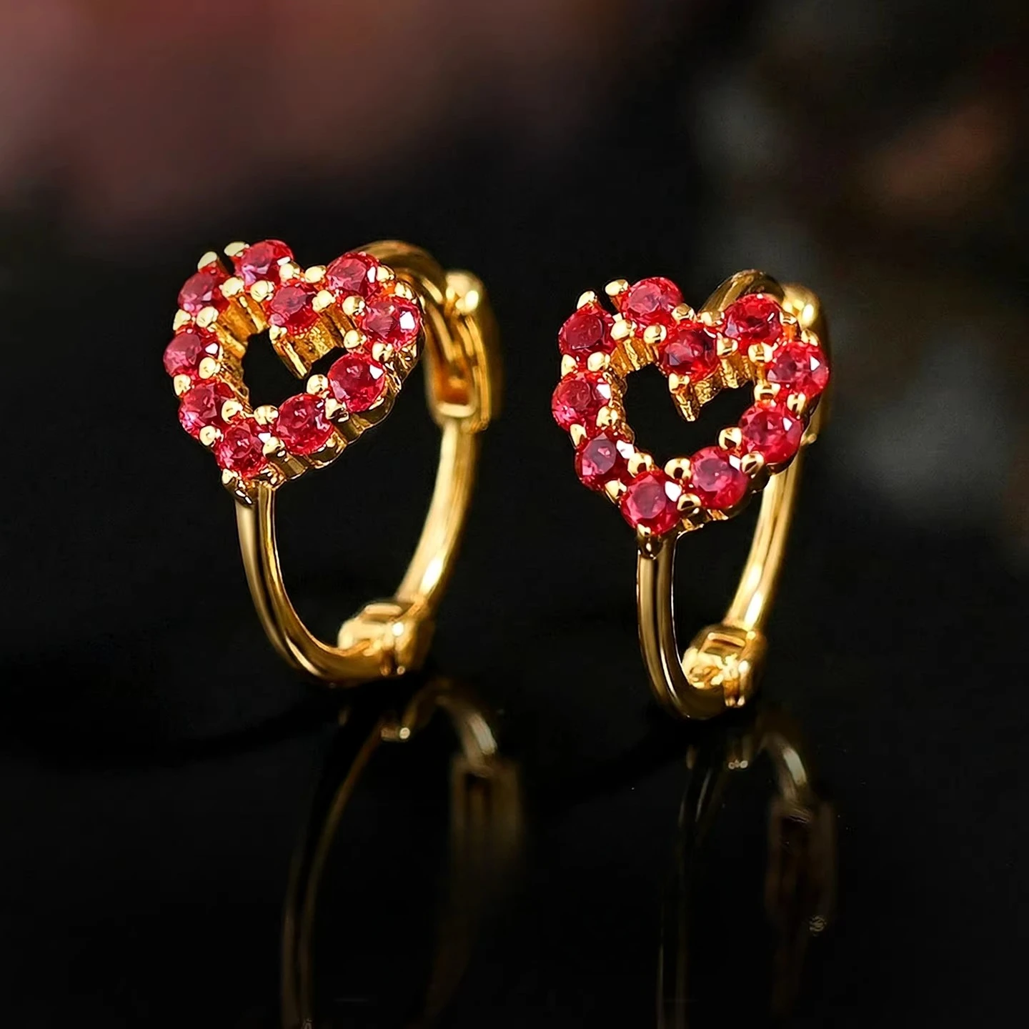 

Маленькие серьги из серебра S925 с красным цирконием, минималистичные, круглые, универсальные, на каждый день, ювелирное украшение, подарок.