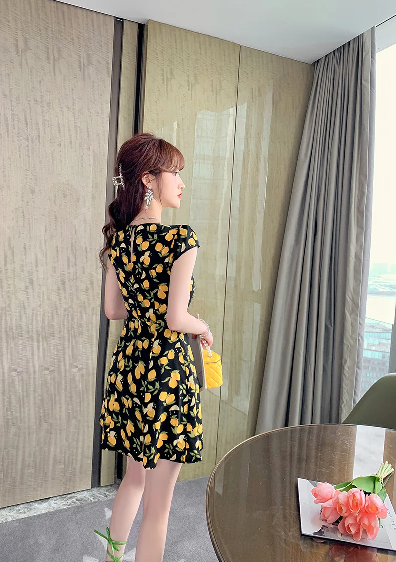 Summer new French v-neck floral chiffon sleeveless dress for women petite A-line skirt short skirt