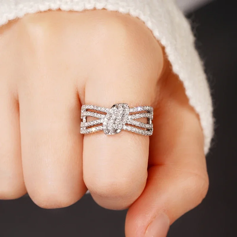 Huitan Romantic Knot Shape Rings for Lady with Brilliant Cubic Zirconia Gorgeous Exquisite Engagement Jewelry Delicate Accessory