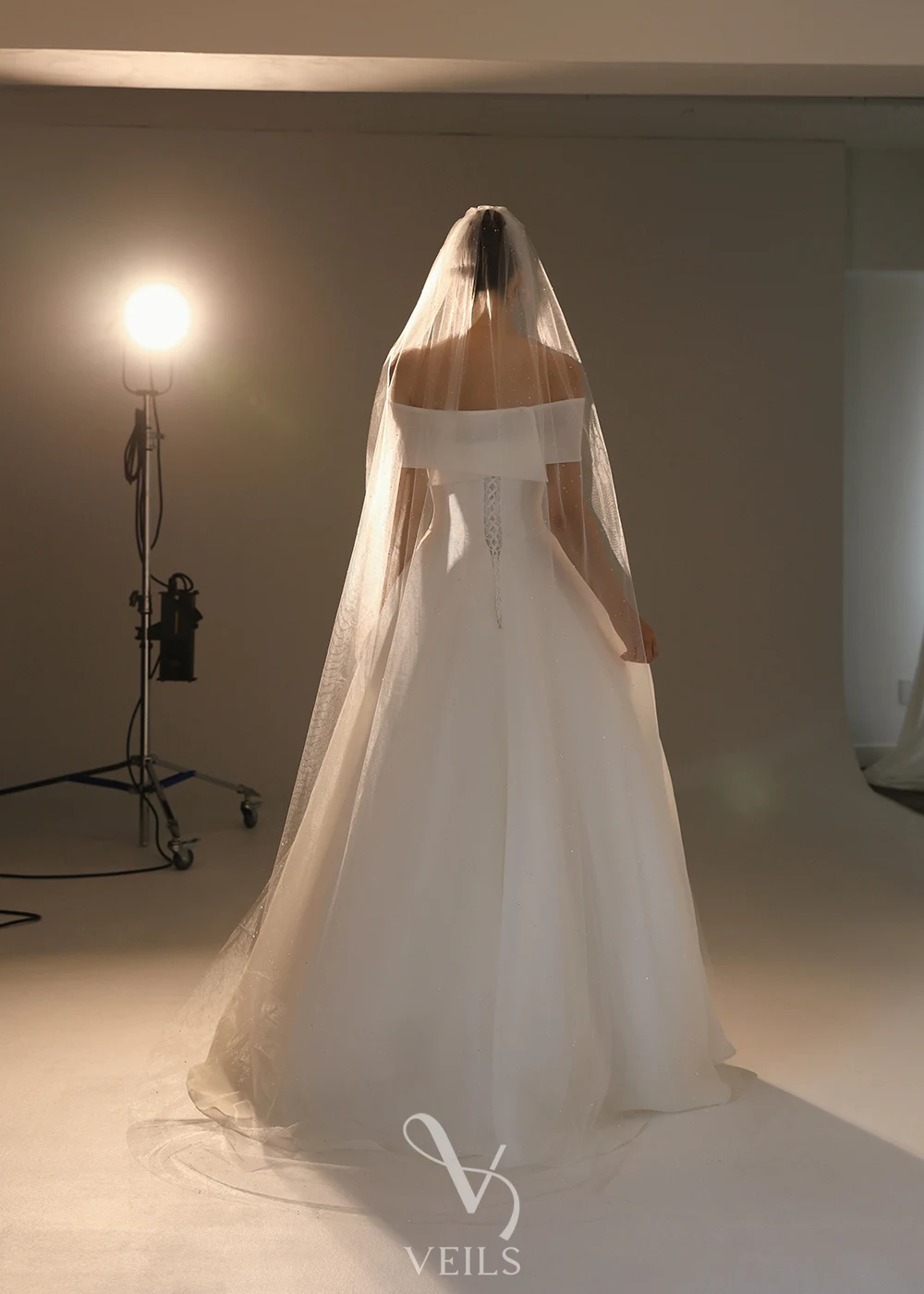 OLOEY Simple White Wedding Dress Strapless A-Line Bridal Gown Elegant Korean Style Backless Civil Evening Dresses Vestidos