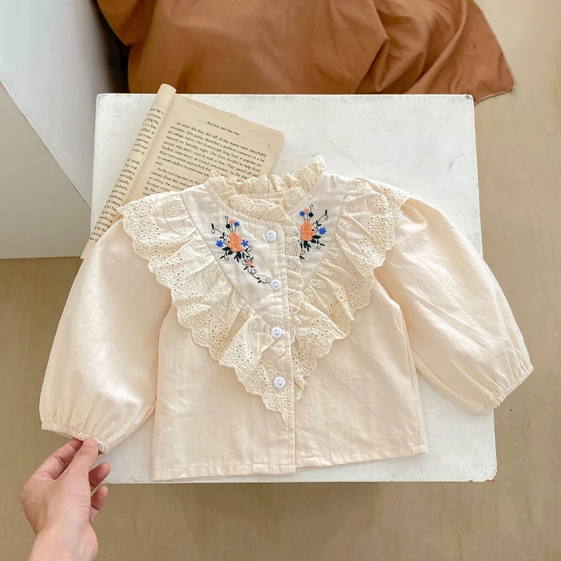 Spring new baby clothing, 0-3 year old girls, embroidered lace top+solid color flower bud pants 2-piece set