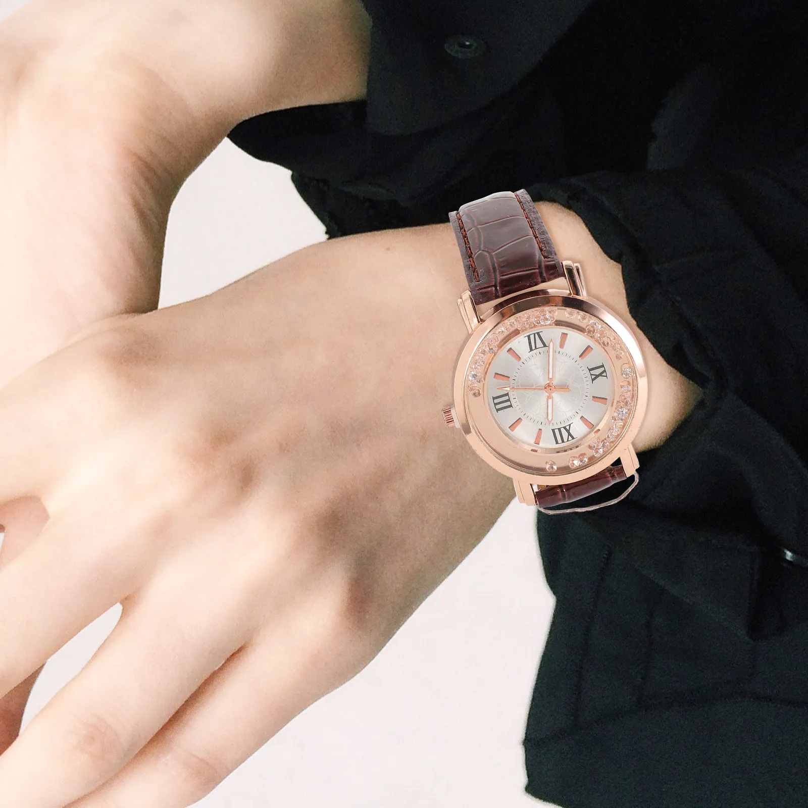 Stylish Women Quartz Wristwatch with Rhinestones Alloy Case Luxury Look Elegant Gift for Lady Mother Girlfriend Wife Coffee