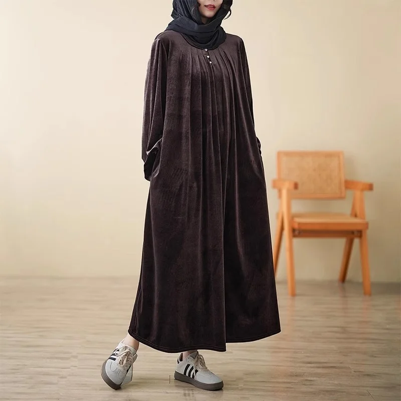 فستان خريف وشتاء 2025 فضفاض كبير الحجم ملابس الأم الكورية المخملية الدافئة فستان بأكمام طويلة للنساء w876