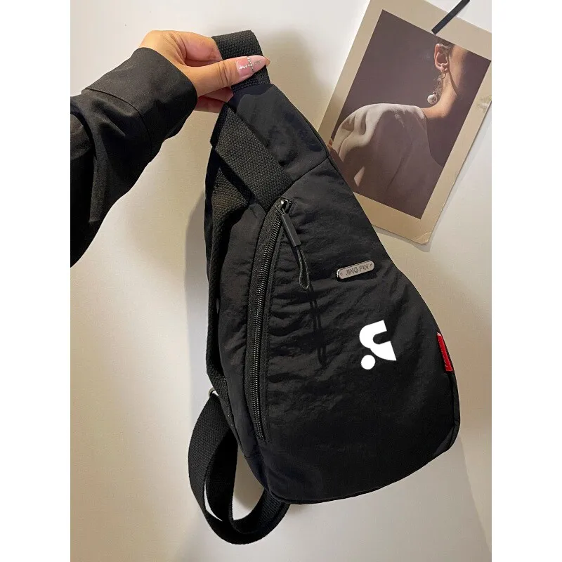 bolso-bandolera-ligero-unisex-casual-estilo-2026-mochila-pequena-simple-y-moderna-bolso-de-hombro-individual-para-hombre-y