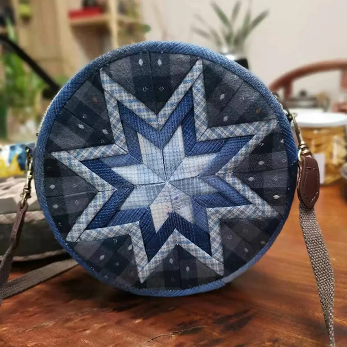 

Unfinished Ethnic Style Patchwork Handmade Shoulder Bag Kit Waist Drum Bag Handwork Sewing Stitch Thread Tools Material Package