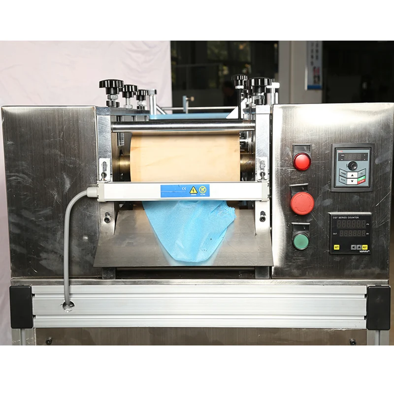 YUGONG Custom Non Woven PP Blue Disposable Surgical Shoe Cover Making Machine