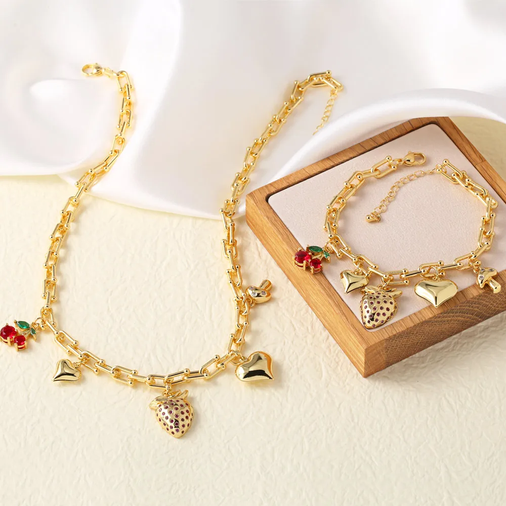 FLOLA Gold Plated Strawberry Mushroom Necklaces for Women Statement U Shaped Chain Cherry Choker Fruit Jewelry nkeu25