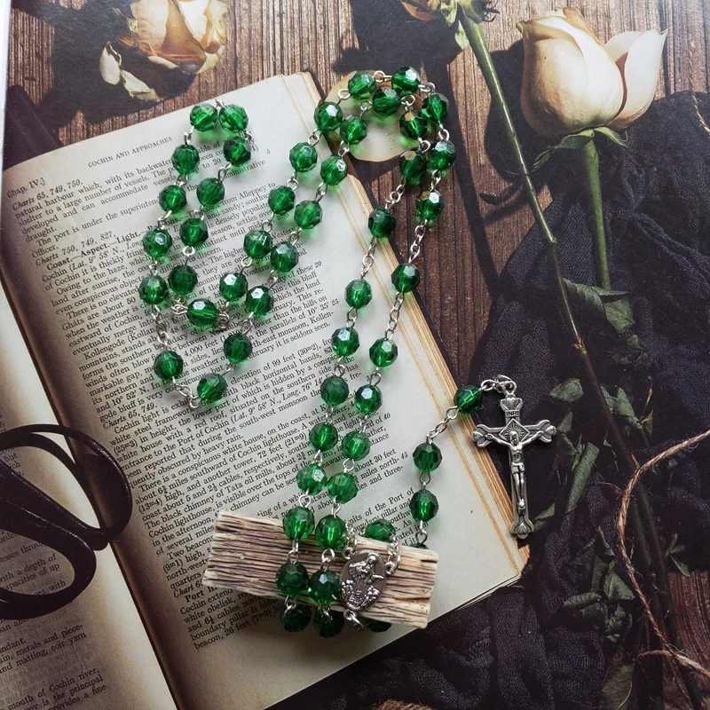 QIGO Green Acrylic Rosary Necklace Vintage Cross Pendant Long For Men Women Christian Church Prayer Ornaments