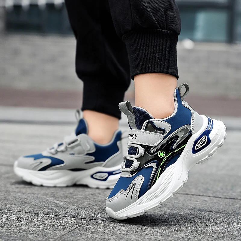 الشتاء الأطفال حذاء كاجوال 2025 مع توسيد الدفء سميكة وحيد أحذية رياضية موضة خفيفة الوزن المضادة للانزلاق الاطفال احذية الجري