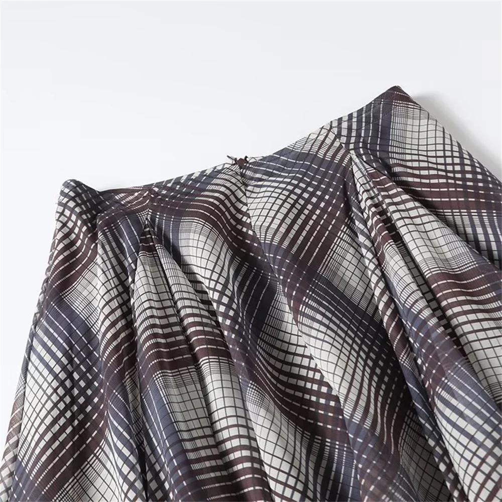 Autumn New Product Fashionable and Casual Women's Clothing plaid Printed Floating Horn Half length Skirt