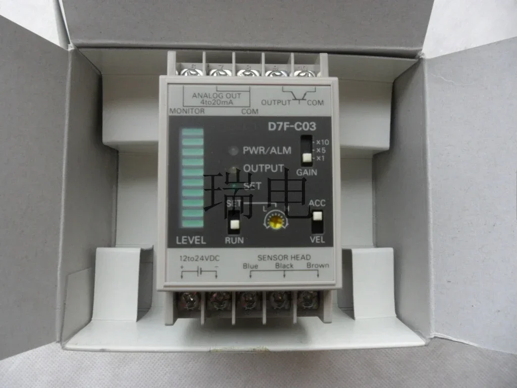 

Датчик вибрации D7F-S03-05 Новый оригинал, физическая съемка