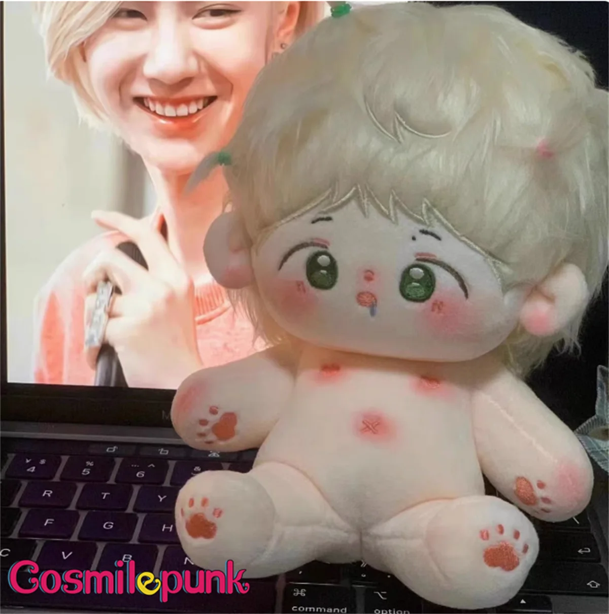 

Аниме Super Ido Wang Yibo, красивый косплей, 40 см, плюшевая кукла, сидячие игрушки, наряд, одежда, мягкая подушка для дивана