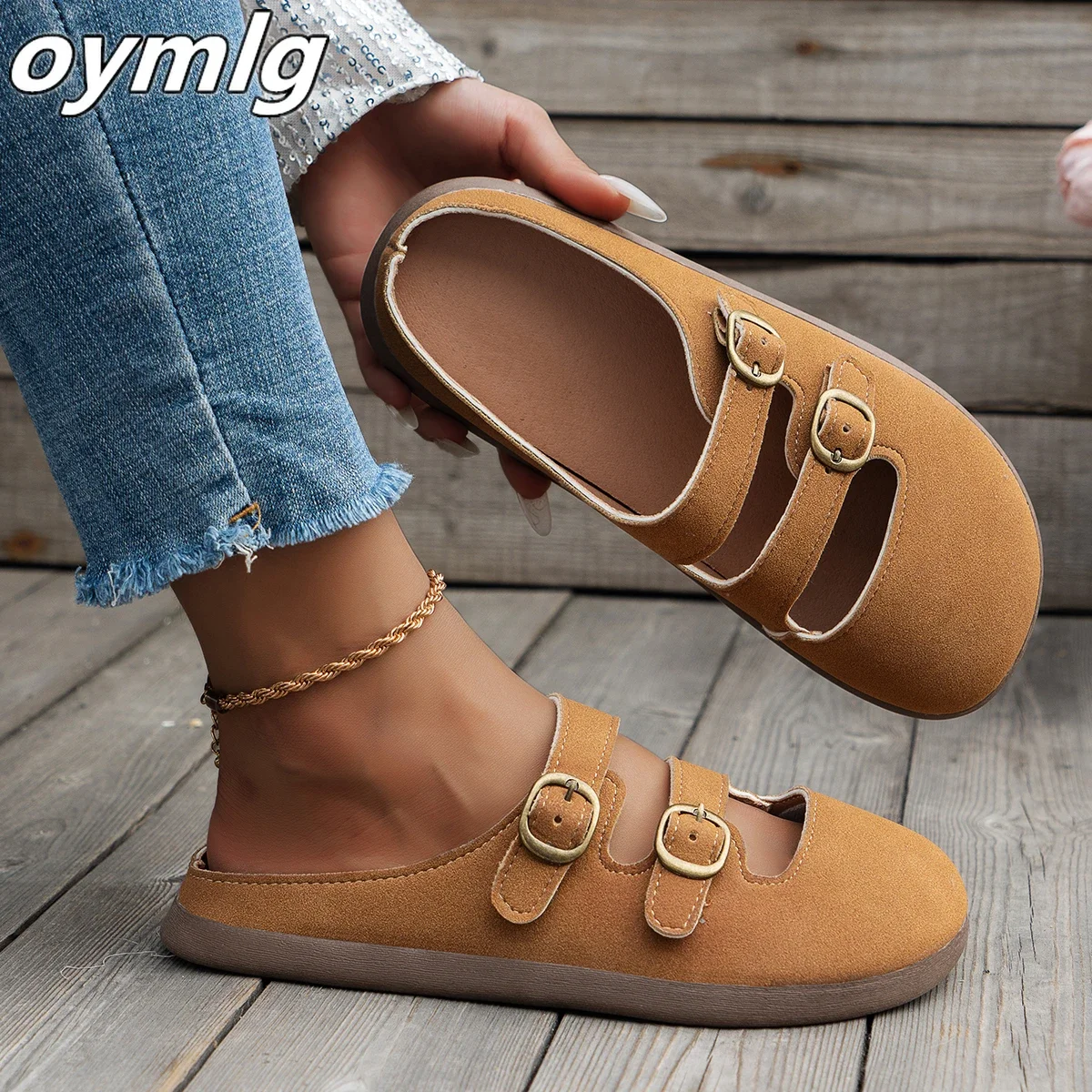 Baotou slippers for women, 2024 summer new fashionable flat bottomed lazy retro belt buckle hollow out