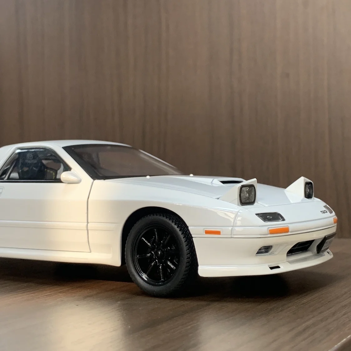 

Литая под давлением модель автомобиля из сплава RX-7, игрушечный гоночный автомобиль со скрытыми фарами 1/22, коллекционное украшение автомобиля, любимый автомобиль для мальчика, игрушечные подарки