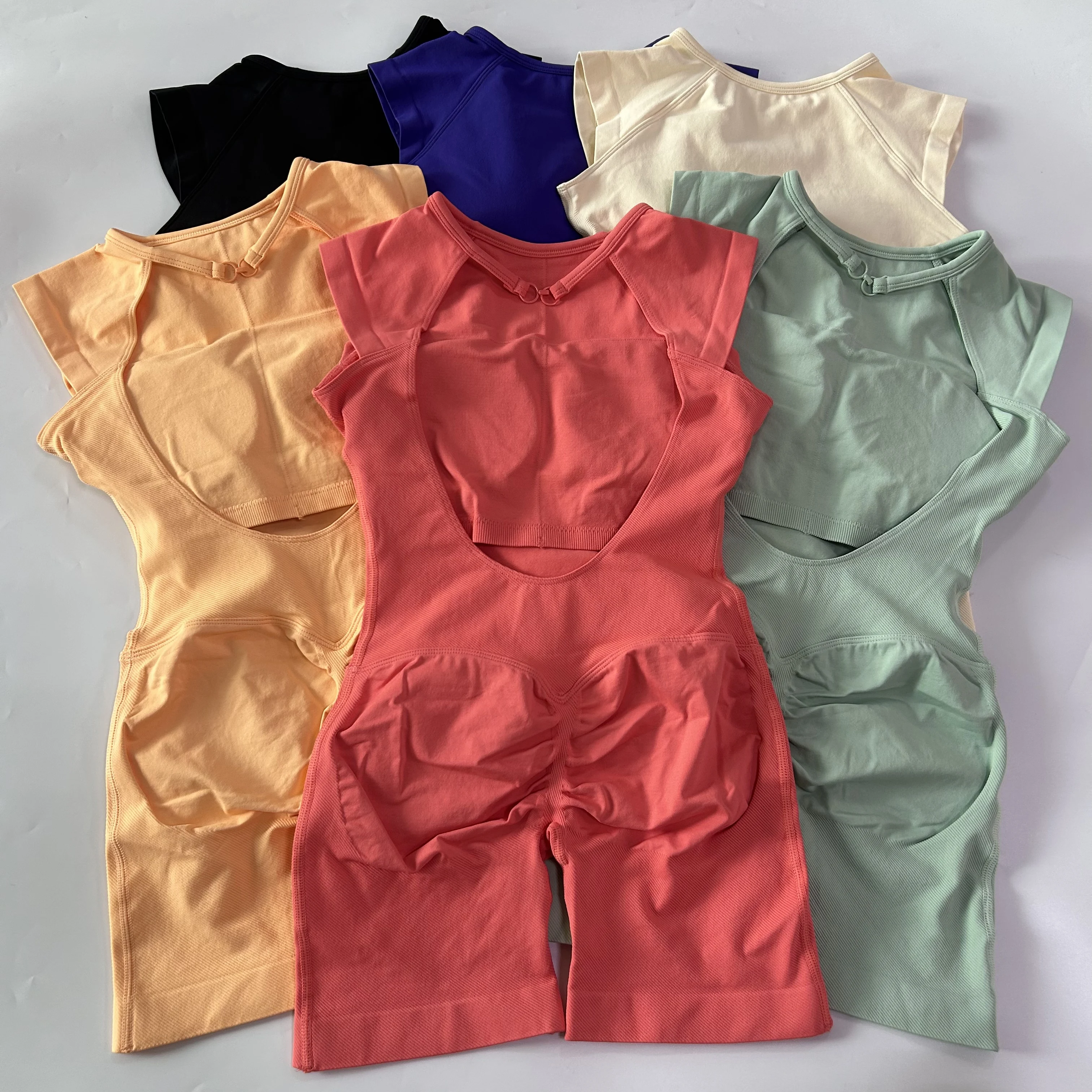 Pericic Kurzarm-Einteiler-Jumpsuit für Damen, Rückenfrei, Ausgeschnitten, Fitnesskleidung, Scrunch-Workout-Sportbekleidung, Yoga-Bodysuit-Set – Detail 12