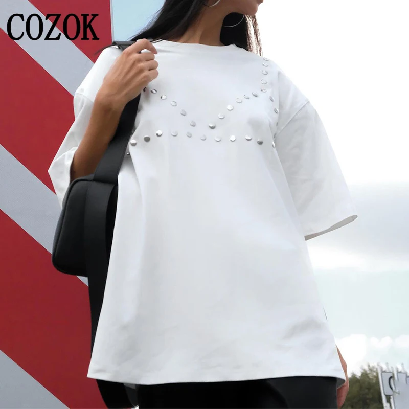 

Cozok Fashion Oversized T-shirts Woman Rivet Design Half Sleeve O-Neck Casual Loose Black White Pullover Tees Tops 2024 Summer