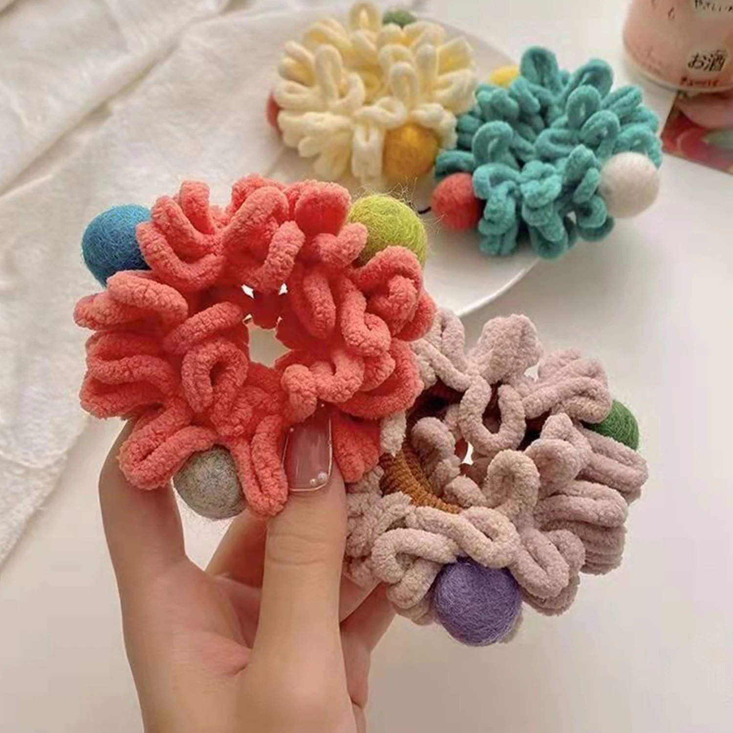 Autumn Winter Wool Plush Ball Colorful Scrunchies Hair Rope Cute Wrinkled Hair Bands For Girls Christmas Soft Hair Ties Gift