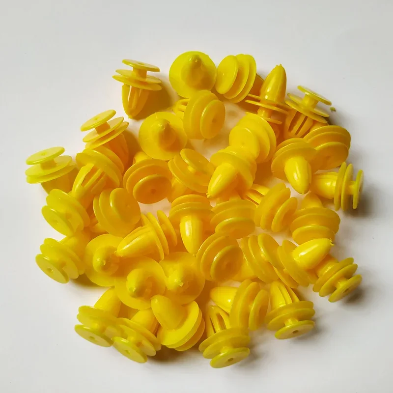 50pcs Yellow Plastic Rivet Car Door Trim Panel Clips For Volvo S40 S60 S80 Xc90 C30 C70 V40 V50 V60 Cross Country V70 Xc60 Xc70