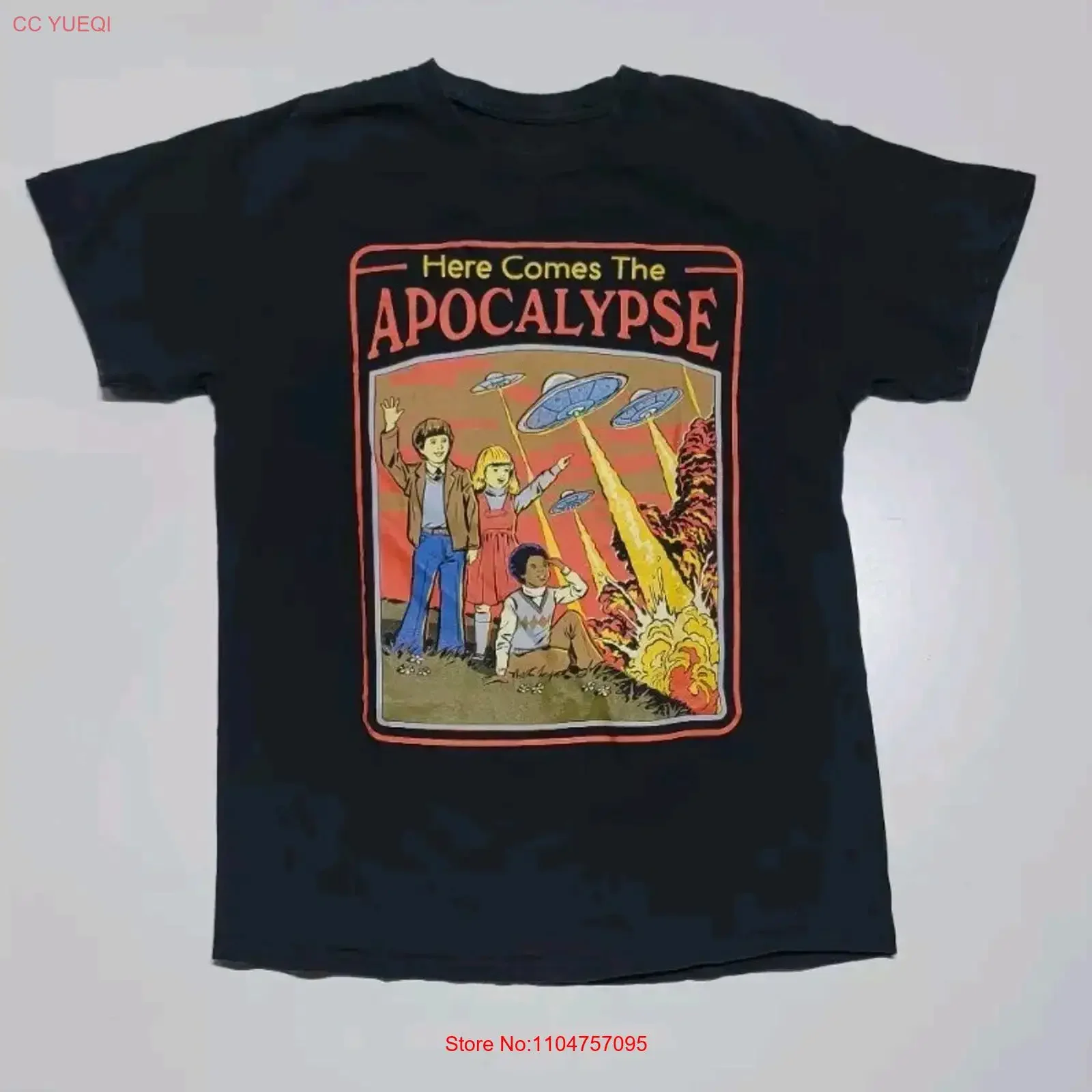 Steven Rhodes T Shirt Men's Medium Here Comes The Apocalypse Horror Art Y2k vintage Washed Slightly graphic homme Stretched