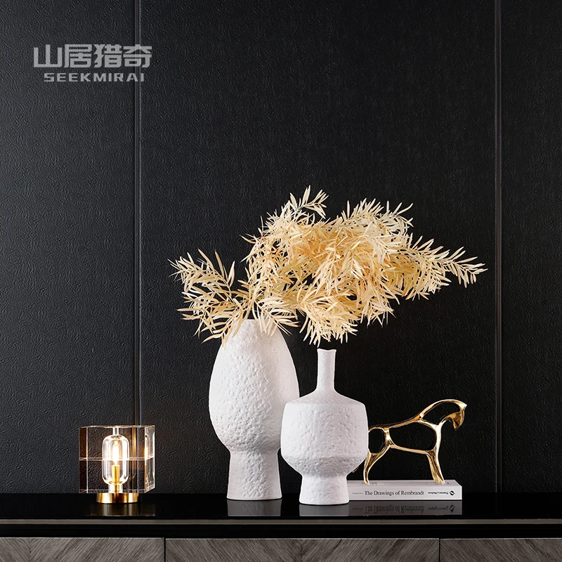 

Nordic Simple Ceramic Small Mouth Vase White Matte Living Room Model Room Study Table Top Metal Horse Decorative Ornament