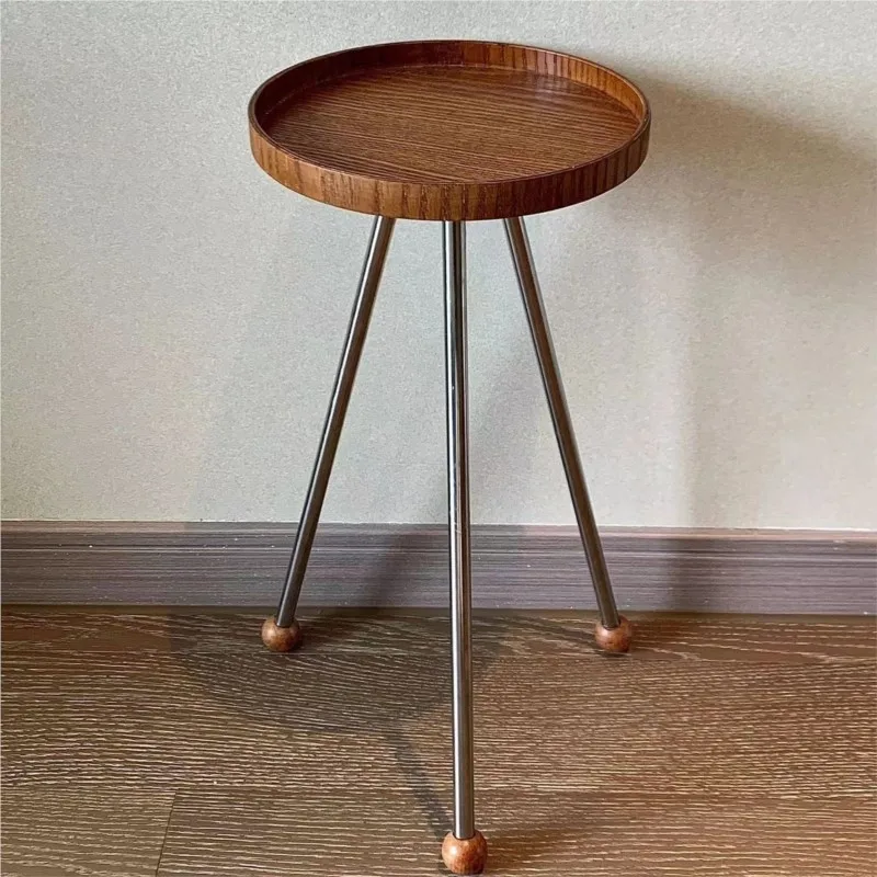 

Приставной столик MOMO Маленький приставной столик для квартиры Маленький приставной столик Диван из массива дерева Боковой журнальный столик Круглый столик для балкона Стол для проживания в семье