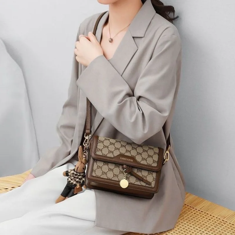 2024 Autumn and Winter New Fashion Crossbody Bag Women's Retro Trendy Senior Casual Versatile Luxury Shoulder Bag