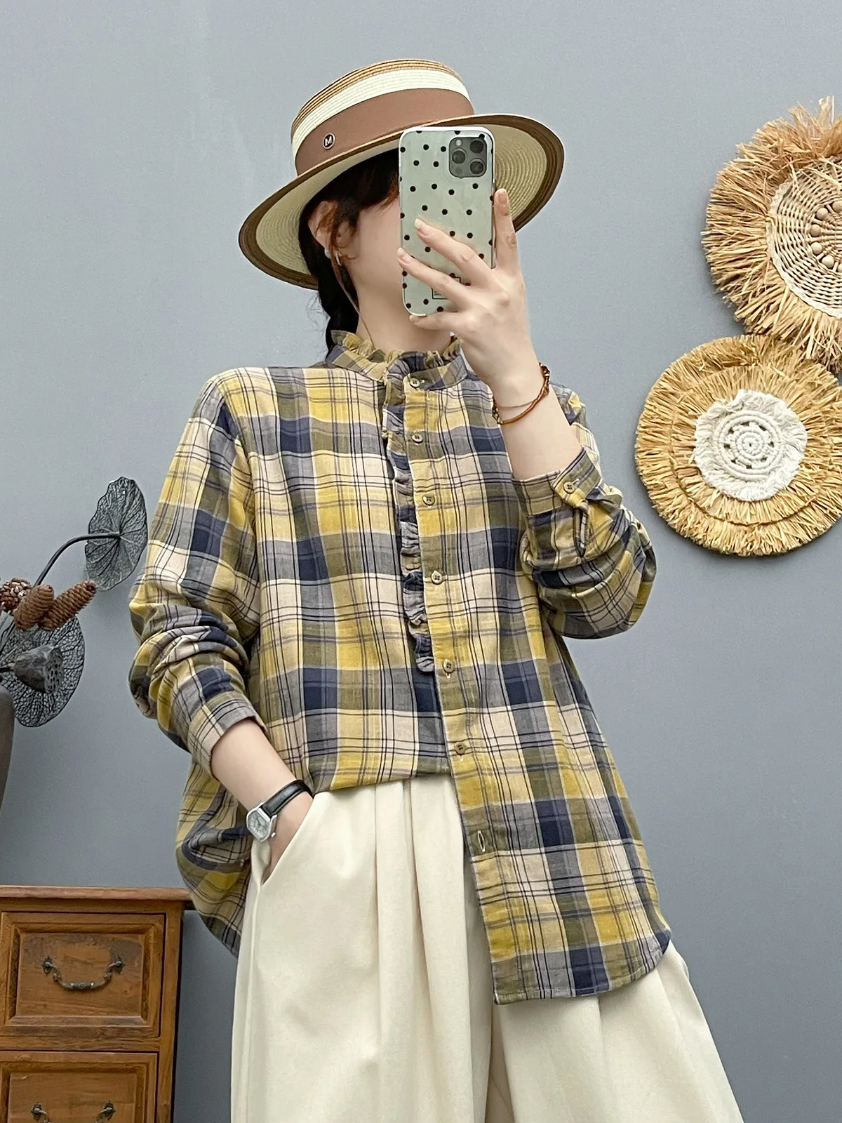 Nueva camisa de manga larga de algodón de otoño 2025, blusa holgada informal cómoda a la moda con volantes a cuadros para mujer Mori T58757CC