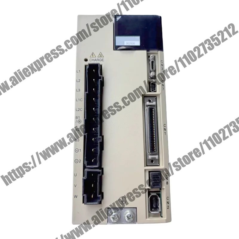 

Новый оригинальный SGDV-7R6A01A 002000 Модуль