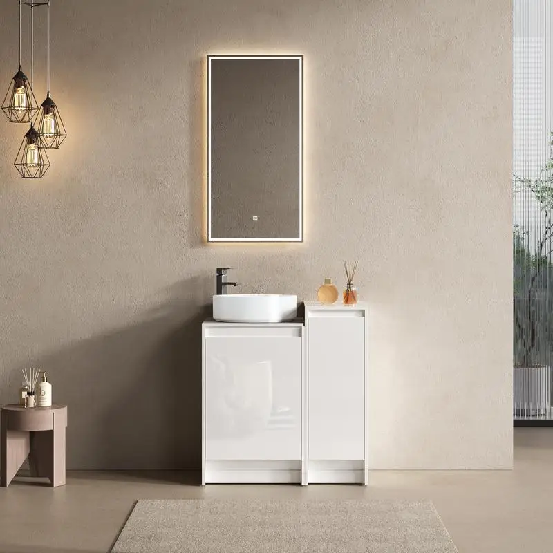 زينة قائمة بذاتها مقاس 32 بوصة مع حوض سيراميك، وخزانة تخزين صغيرة، وأبواب إغلاق ناعمة، ولمسة نهائية بيضاء لامعة، وخشب رقائقي، وتغليف KD