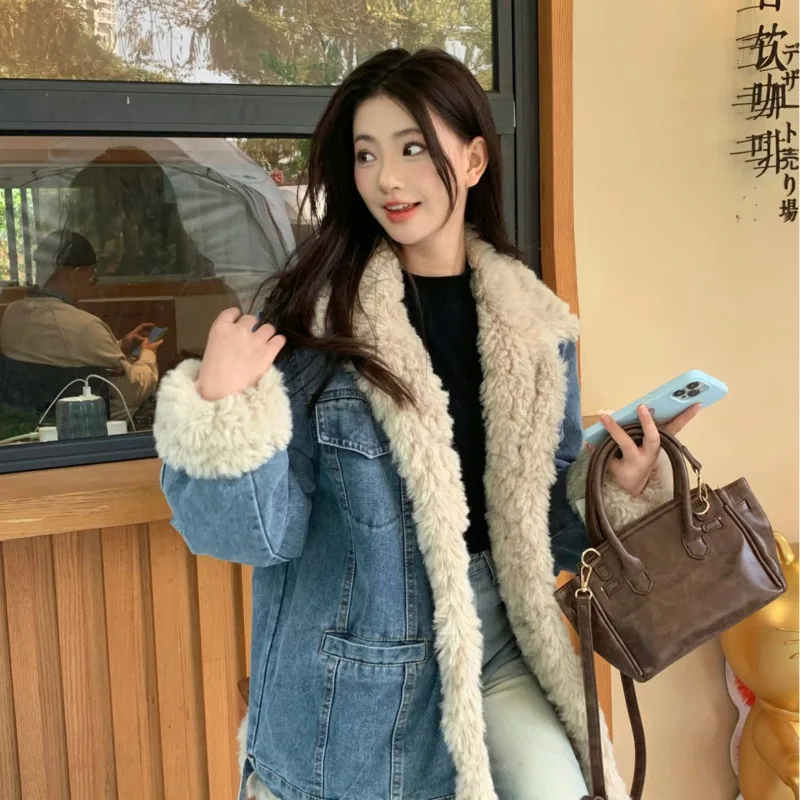 2024 Autumn Winter New Women\'s Denim Jacket Blue With Hat Hoodie Fashion Oversize Thick Lamb Wool Streetwear Cowboy Outerwears