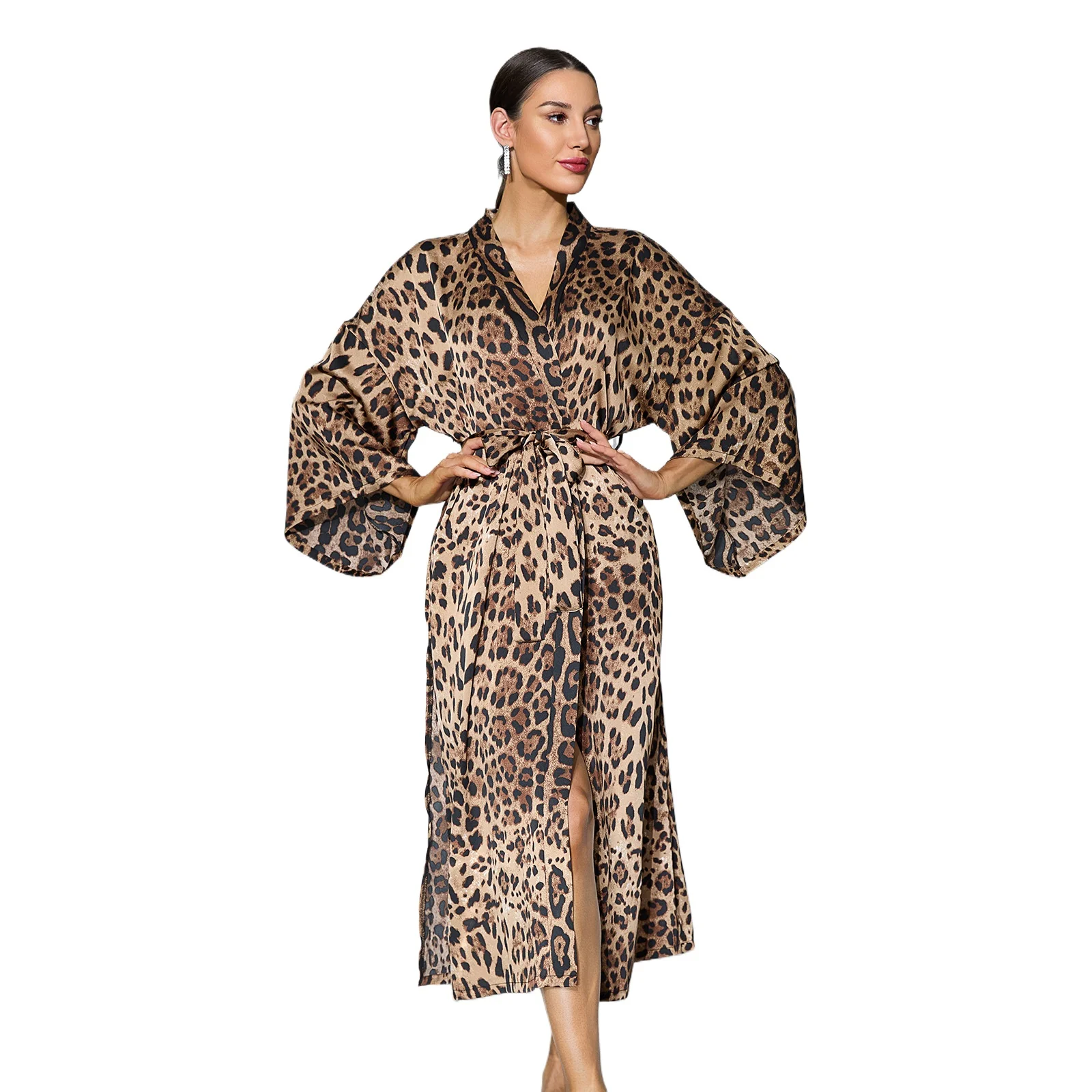 

Ночная сорочка с леопардовым принтом из имитации ацетатной ткани, с длинными рукавами-колокол, на шнуровке, с высоким разрезом, для дома и отдыха, 1178 Robe CW24401