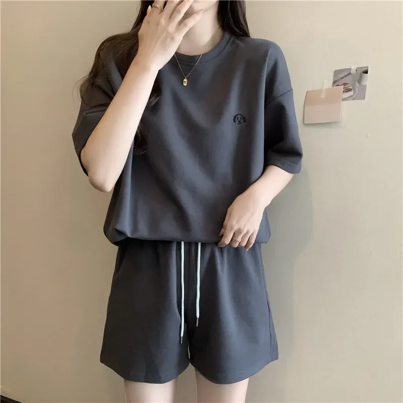 Conjuntos deportivos informales de manga corta para mujer, camiseta holgada con cuello redondo estampada, pantalones cortos de pierna ancha, chándal, conjunto de 2 piezas para mujer