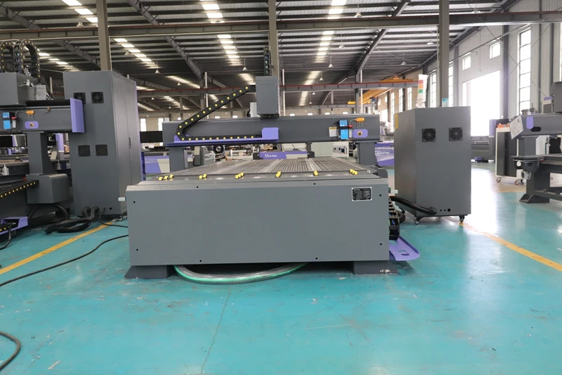 AccTek Cnc Router with Oscillating Cutting Tool Pressure Roller MIlling Tool and CCD for Take Pictures of the Design Pattern